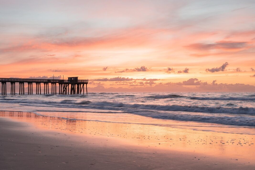 jatocreate-beach-7436794_1280
